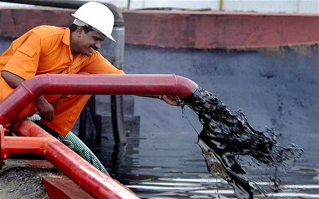 Azerbaijan reduces wholesale price of black oil three times